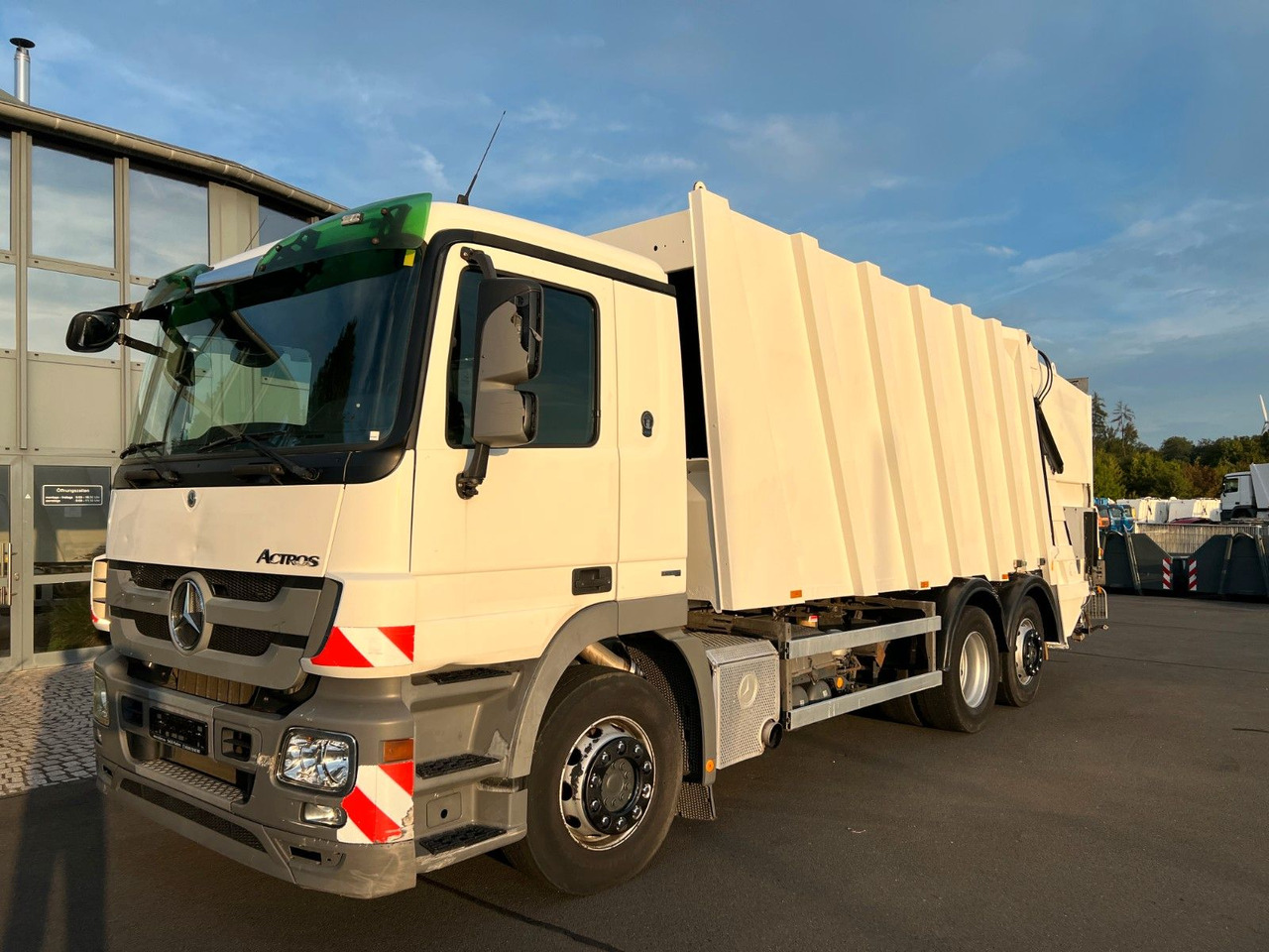 Mercedes-Benz Actros 2532 6x2 MP3 Faun Power Press 524 - 쓰레기차 : 사진 1 Mercedes-Benz Actros 2532 6x2 MP3 Faun Power Press 524 - 쓰레기차 : 사진 1