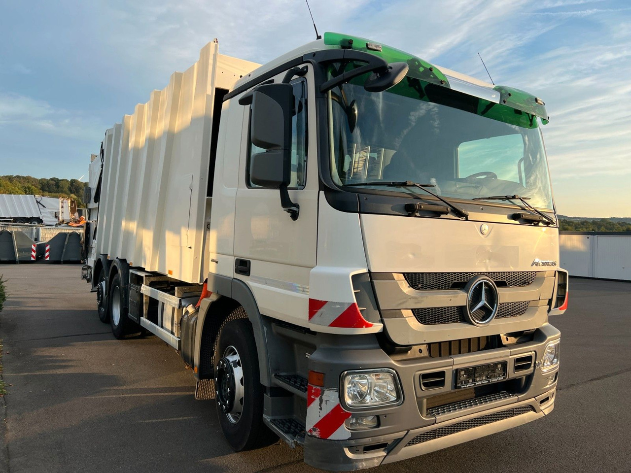 Mercedes-Benz Actros 2532 6x2 MP3 Faun Power Press 524 - 쓰레기차 : 사진 4 Mercedes-Benz Actros 2532 6x2 MP3 Faun Power Press 524 - 쓰레기차 : 사진 4