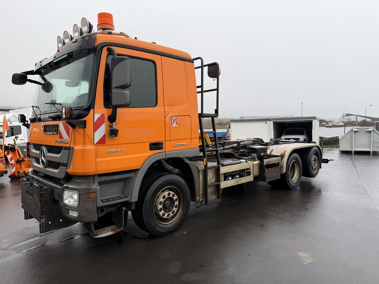 Mercedes-Benz Actros 2841L 6x2 Kranhydraulik Multilift Winterd - 후크 리프트 트럭 : 사진 1 Mercedes-Benz Actros 2841L 6x2 Kranhydraulik Multilift Winterd - 후크 리프트 트럭 : 사진 1