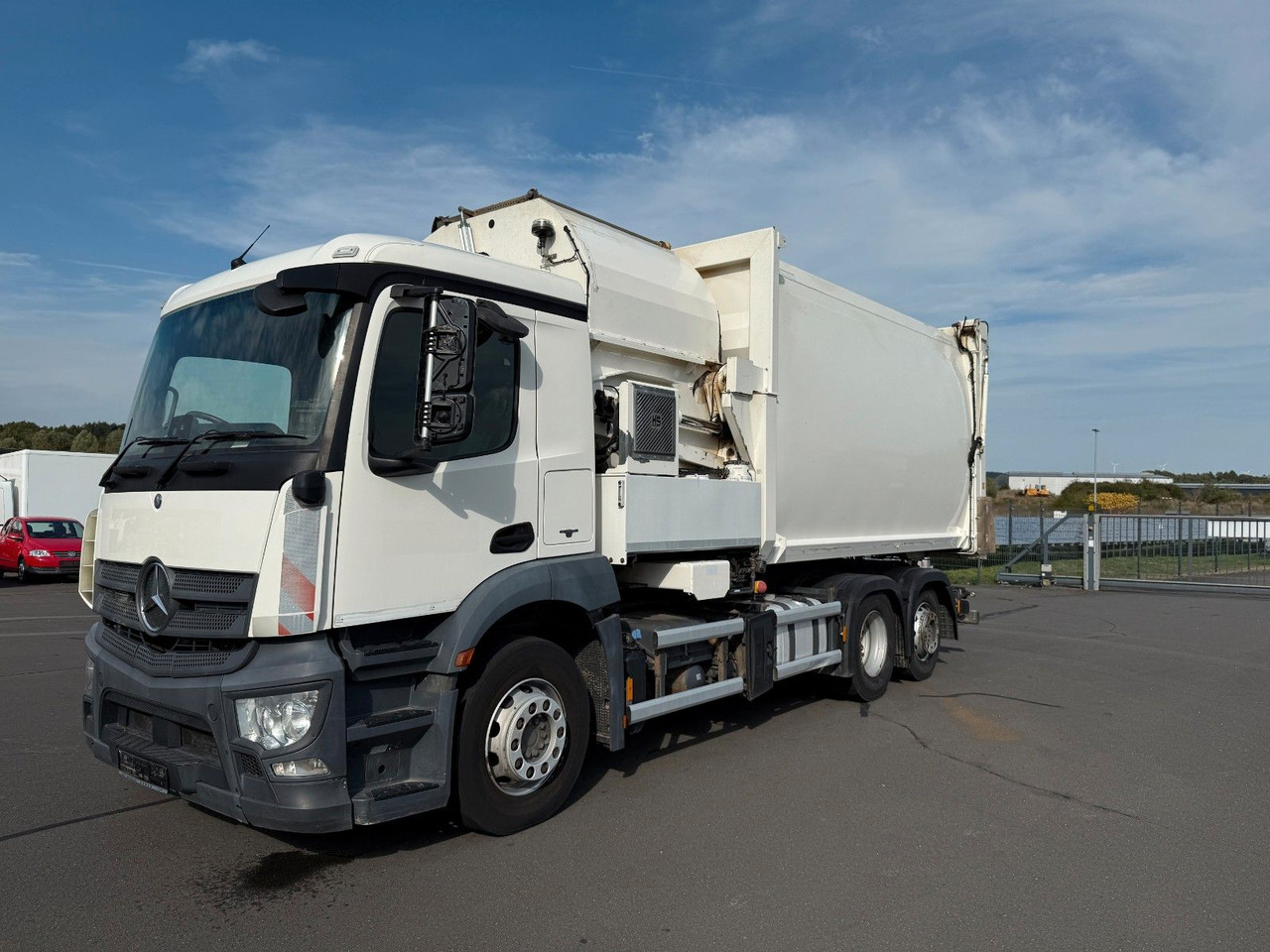 Mercedes-Benz Antos 2533 Seitenlader HS SL- VK- F - 쓰레기차 : 사진 1 Mercedes-Benz Antos 2533 Seitenlader HS SL- VK- F - 쓰레기차 : 사진 1