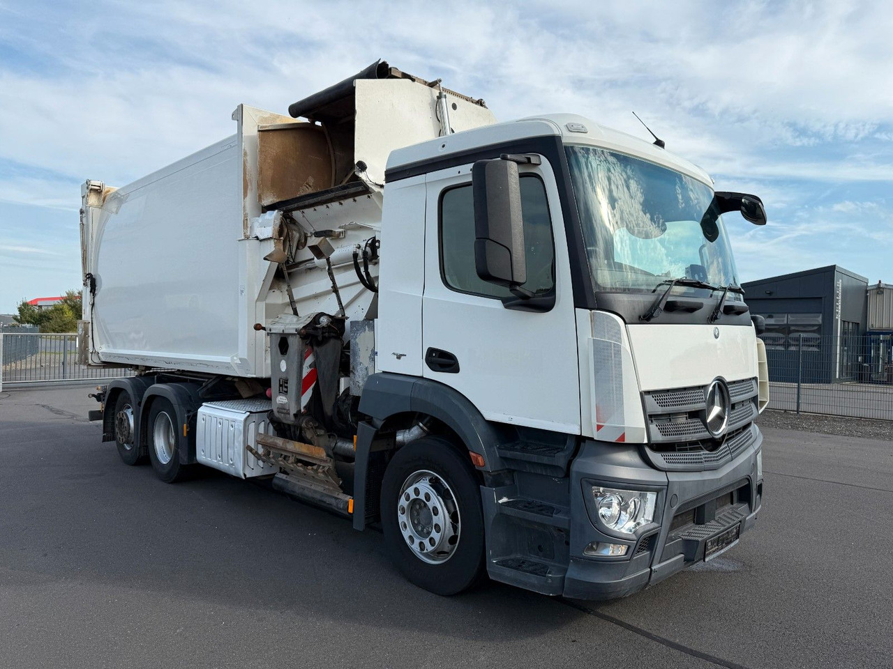 Mercedes-Benz Antos 2533 Seitenlader HS SL- VK- F - 쓰레기차 : 사진 3 Mercedes-Benz Antos 2533 Seitenlader HS SL- VK- F - 쓰레기차 : 사진 3