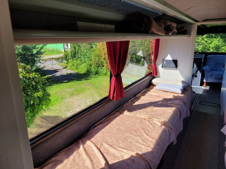 대형 버스 VOLVO B12M BERKHOF AXIAL70 MOTORHOME KLIMA 3.2003 : 사진 19