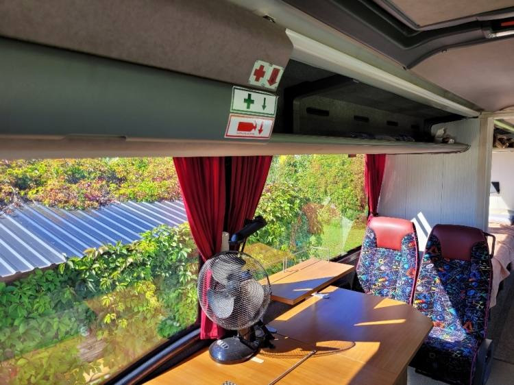 대형 버스 VOLVO B12M BERKHOF AXIAL70 MOTORHOME KLIMA 3.2003 : 사진 16