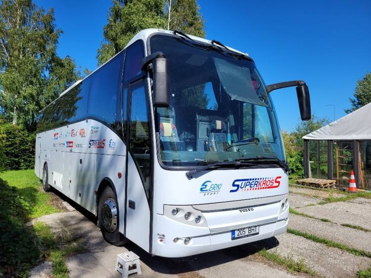 VOLVO B12M BERKHOF AXIAL70 MOTORHOME KLIMA 3.2003 - 대형 버스 : 사진 1 VOLVO B12M BERKHOF AXIAL70 MOTORHOME KLIMA 3.2003 - 대형 버스 : 사진 1