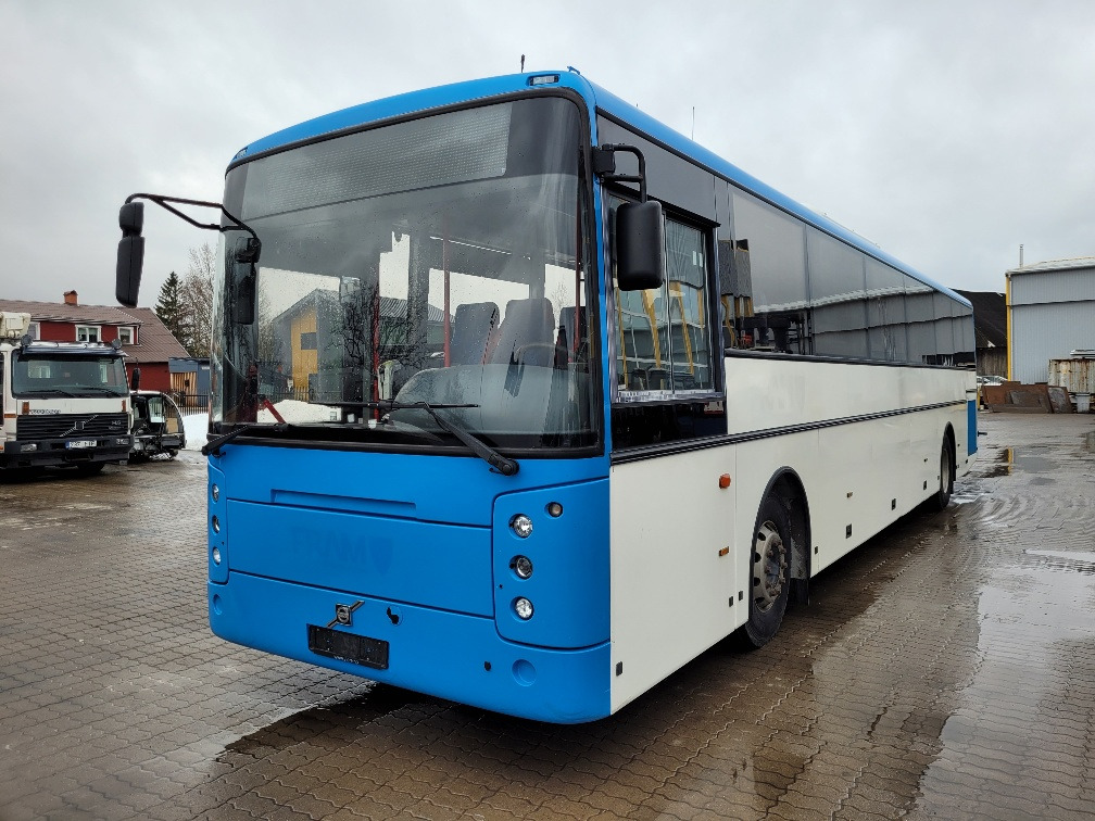 VOLVO B9R VEST CONTRAST, KLIIMA, 10.2012, EURO 5, HANDICAP LIFT, 51 seats, 12,8m - 교외 버스 : 사진 2 VOLVO B9R VEST CONTRAST, KLIIMA, 10.2012, EURO 5, HANDICAP LIFT, 51 seats, 12,8m - 교외 버스 : 사진 2