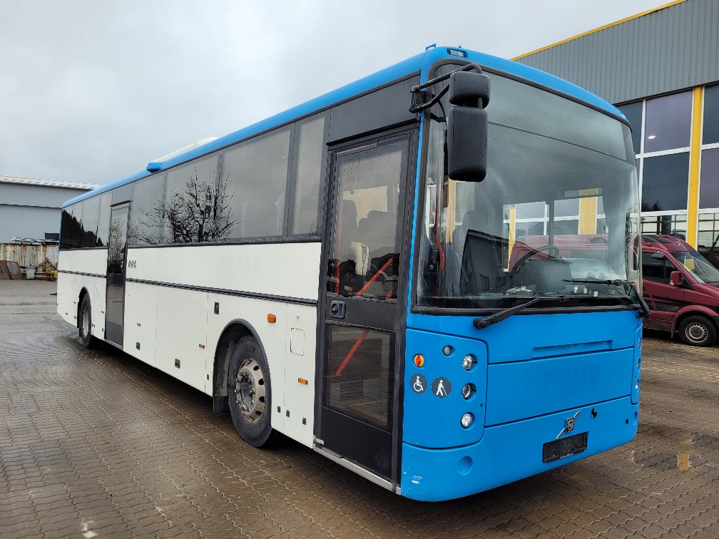 VOLVO B9R VEST CONTRAST, KLIIMA, 10.2012, EURO 5, HANDICAP LIFT, 51 seats, 12,8m - 교외 버스 : 사진 1 VOLVO B9R VEST CONTRAST, KLIIMA, 10.2012, EURO 5, HANDICAP LIFT, 51 seats, 12,8m - 교외 버스 : 사진 1