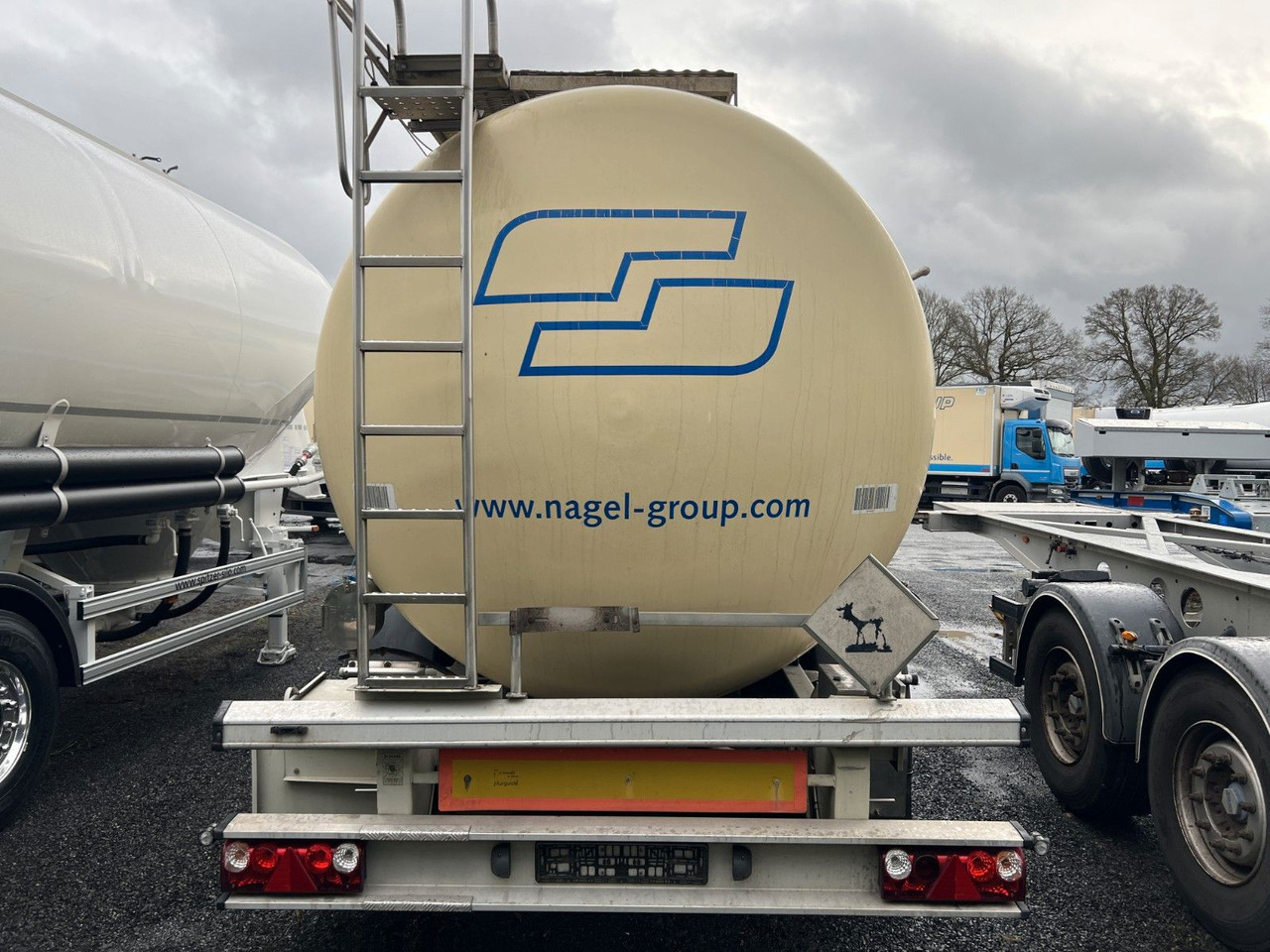 Lag 32.000 l Lebensmitteltank, 3 Kammern, ADR - 유조 세미 트레일러 : 사진 4 Lag 32.000 l Lebensmitteltank, 3 Kammern, ADR - 유조 세미 트레일러 : 사진 4
