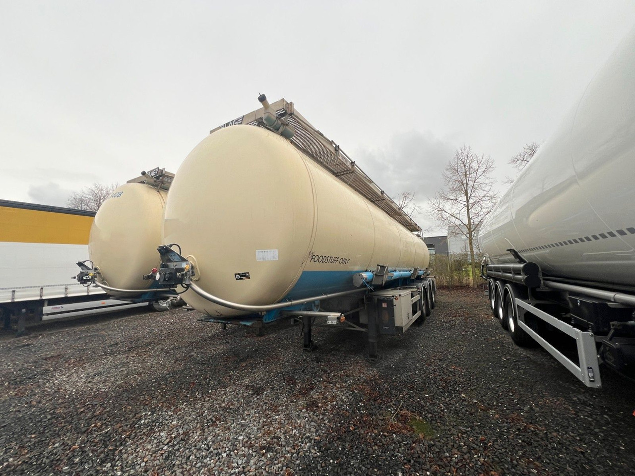 Lag 32000 l Lebensmitteltank mit 3 Kammern, ADR - 유조 세미 트레일러 : 사진 3 Lag 32000 l Lebensmitteltank mit 3 Kammern, ADR - 유조 세미 트레일러 : 사진 3
