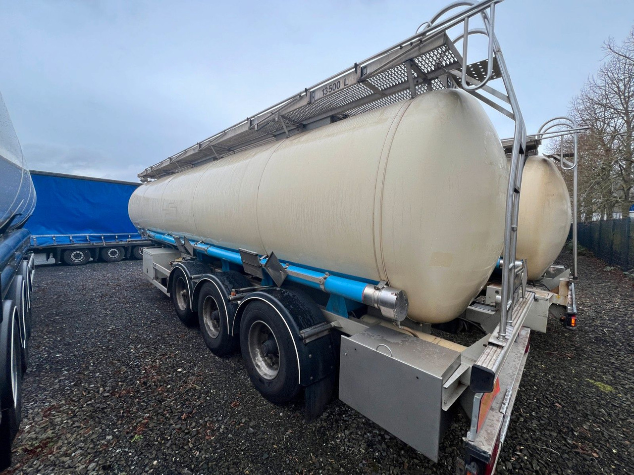 Lag 32000 l Lebensmitteltank mit 3 Kammern, ADR - 유조 세미 트레일러 : 사진 5 Lag 32000 l Lebensmitteltank mit 3 Kammern, ADR - 유조 세미 트레일러 : 사진 5