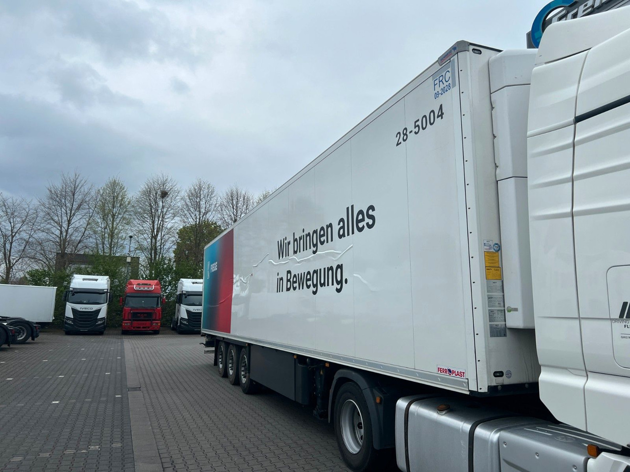 Schmitz Cargobull SKO 24/L - 13.4 FP TK SLXi 300; beschädigtes Fzg - 냉동 세미 트레일러 : 사진 1 Schmitz Cargobull SKO 24/L - 13.4 FP TK SLXi 300; beschädigtes Fzg - 냉동 세미 트레일러 : 사진 1