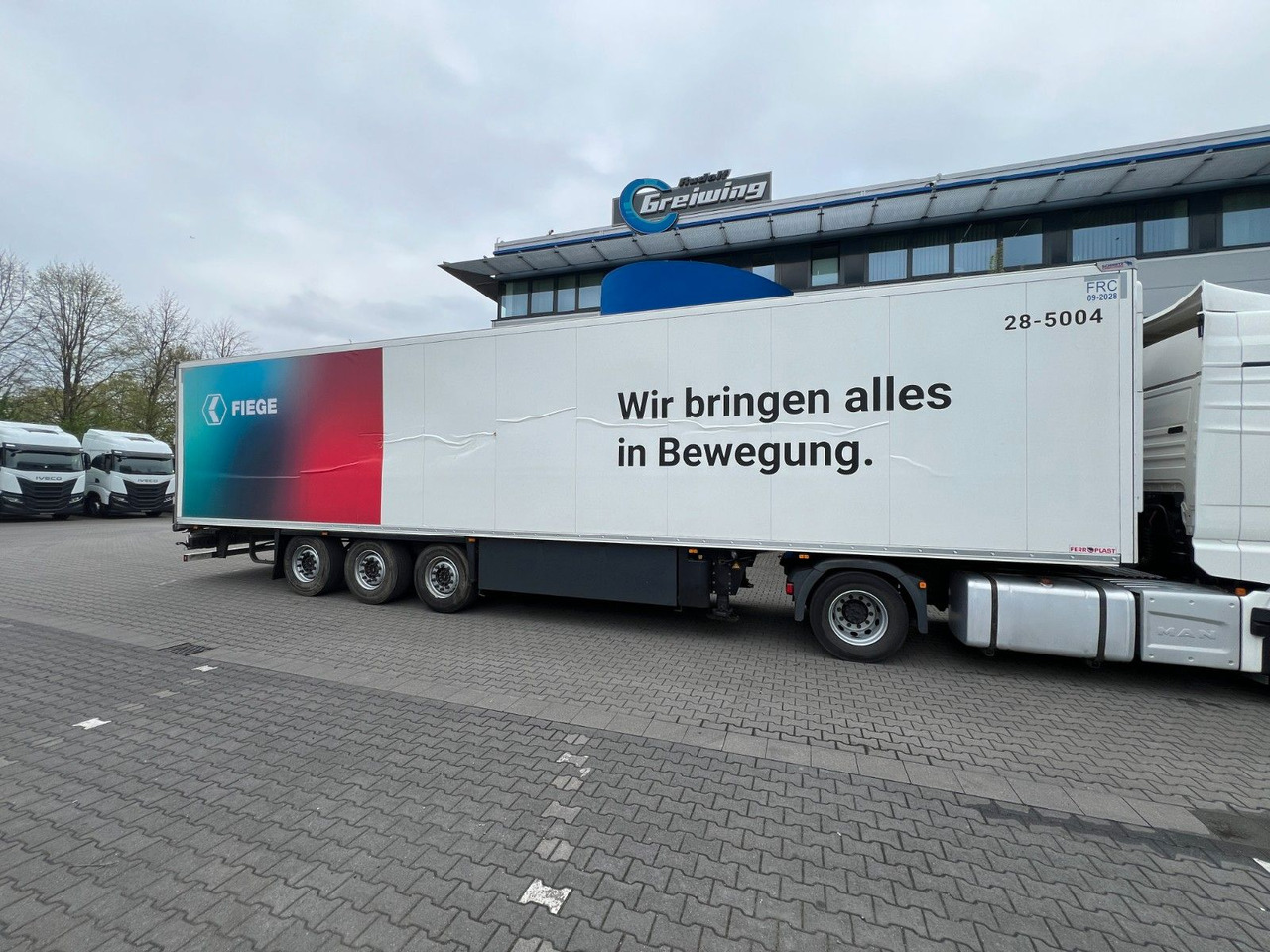 Schmitz Cargobull SKO 24/L - 13.4 FP TK SLXi 300; beschädigtes Fzg - 냉동 세미 트레일러 : 사진 2 Schmitz Cargobull SKO 24/L - 13.4 FP TK SLXi 300; beschädigtes Fzg - 냉동 세미 트레일러 : 사진 2
