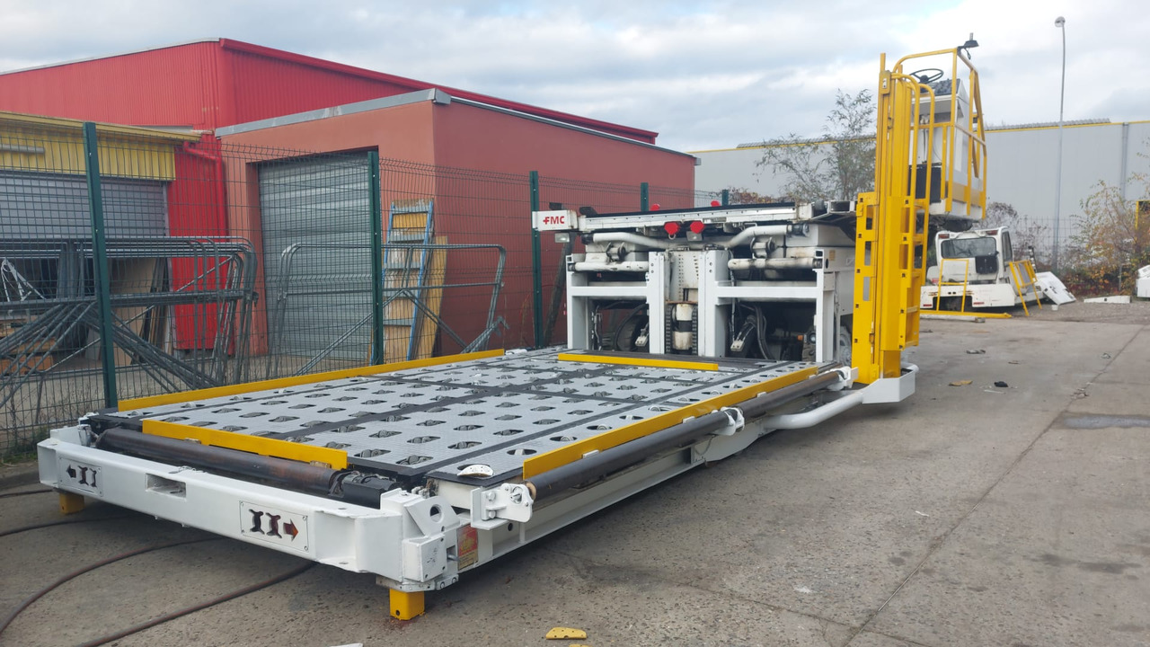 FMC loader Commander 15 Universal Main Deck - 항공기 화물 로더 : 사진 3 FMC loader Commander 15 Universal Main Deck - 항공기 화물 로더 : 사진 3