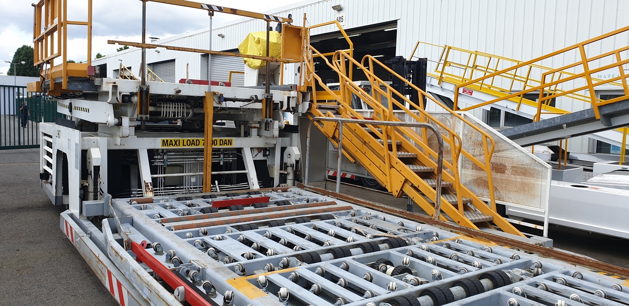 Lower Deck Loader 7 tons Air Marrel LAM7000 - 항공기 화물 로더 : 사진 3 Lower Deck Loader 7 tons Air Marrel LAM7000 - 항공기 화물 로더 : 사진 3