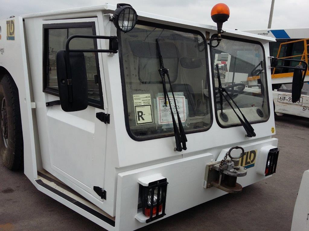 Pushback TLD TMX400-27 - 푸시백 트랙터 : 사진 2 Pushback TLD TMX400-27 - 푸시백 트랙터 : 사진 2