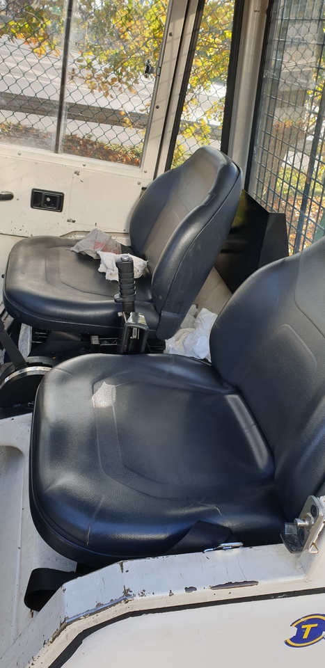 Toyota 02-2TD25 - 수하물 트랙터 : 사진 3 Toyota 02-2TD25 - 수하물 트랙터 : 사진 3