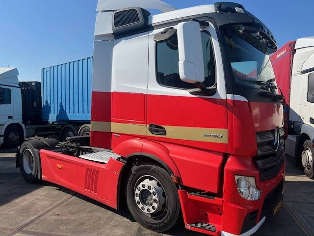 Mercedes-Benz Actros 1830 Actros 1830 LS - 트랙터 유닛 : 사진 2 Mercedes-Benz Actros 1830 Actros 1830 LS - 트랙터 유닛 : 사진 2