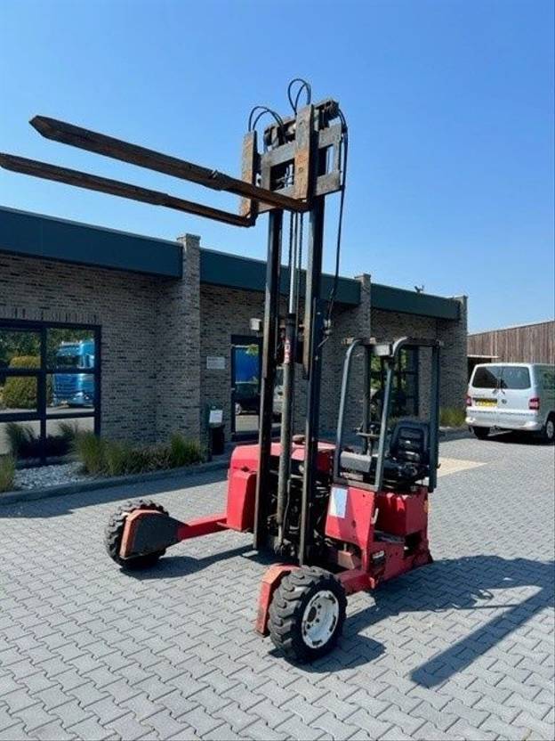 Moffett M2003 - 트럭 장착 지게차 : 사진 1 Moffett M2003 - 트럭 장착 지게차 : 사진 1