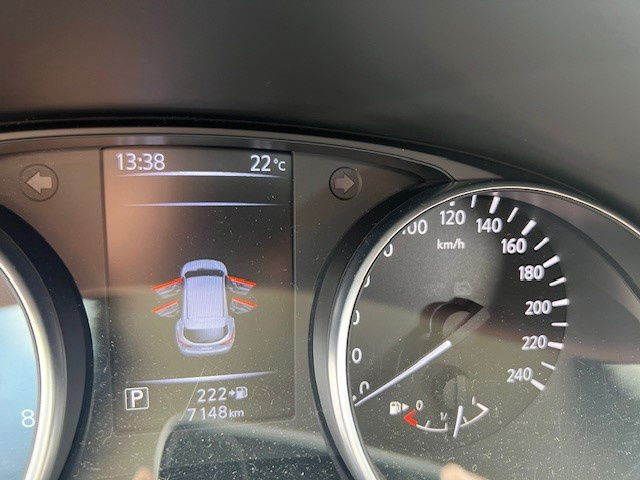Nissan Qashqai 1.2 - SUV : 사진 5 Nissan Qashqai 1.2 - SUV : 사진 5