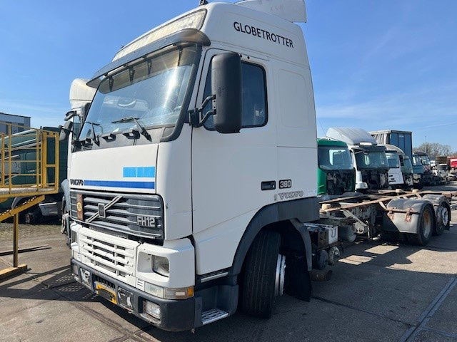 Volvo FH 12.380 FH12.380 6x2 - 캡 새시 트럭 : 사진 1 Volvo FH 12.380 FH12.380 6x2 - 캡 새시 트럭 : 사진 1
