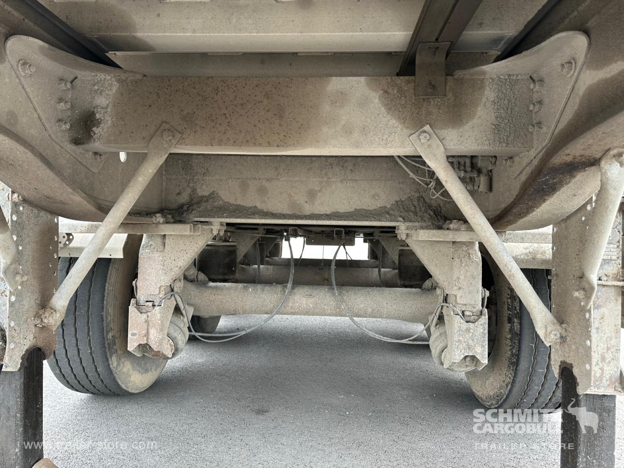 BENALU Tipper Alu-square sided body 24m³ - 덤프 세미 트레일러 : 사진 2 BENALU Tipper Alu-square sided body 24m³ - 덤프 세미 트레일러 : 사진 2