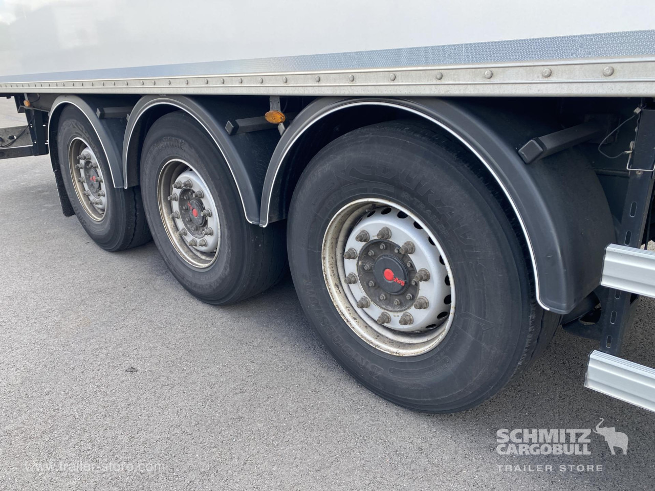 FRUEHAUF Dryfreight Standard - 밀폐형 박스 세미 트레일러 : 사진 3 FRUEHAUF Dryfreight Standard - 밀폐형 박스 세미 트레일러 : 사진 3