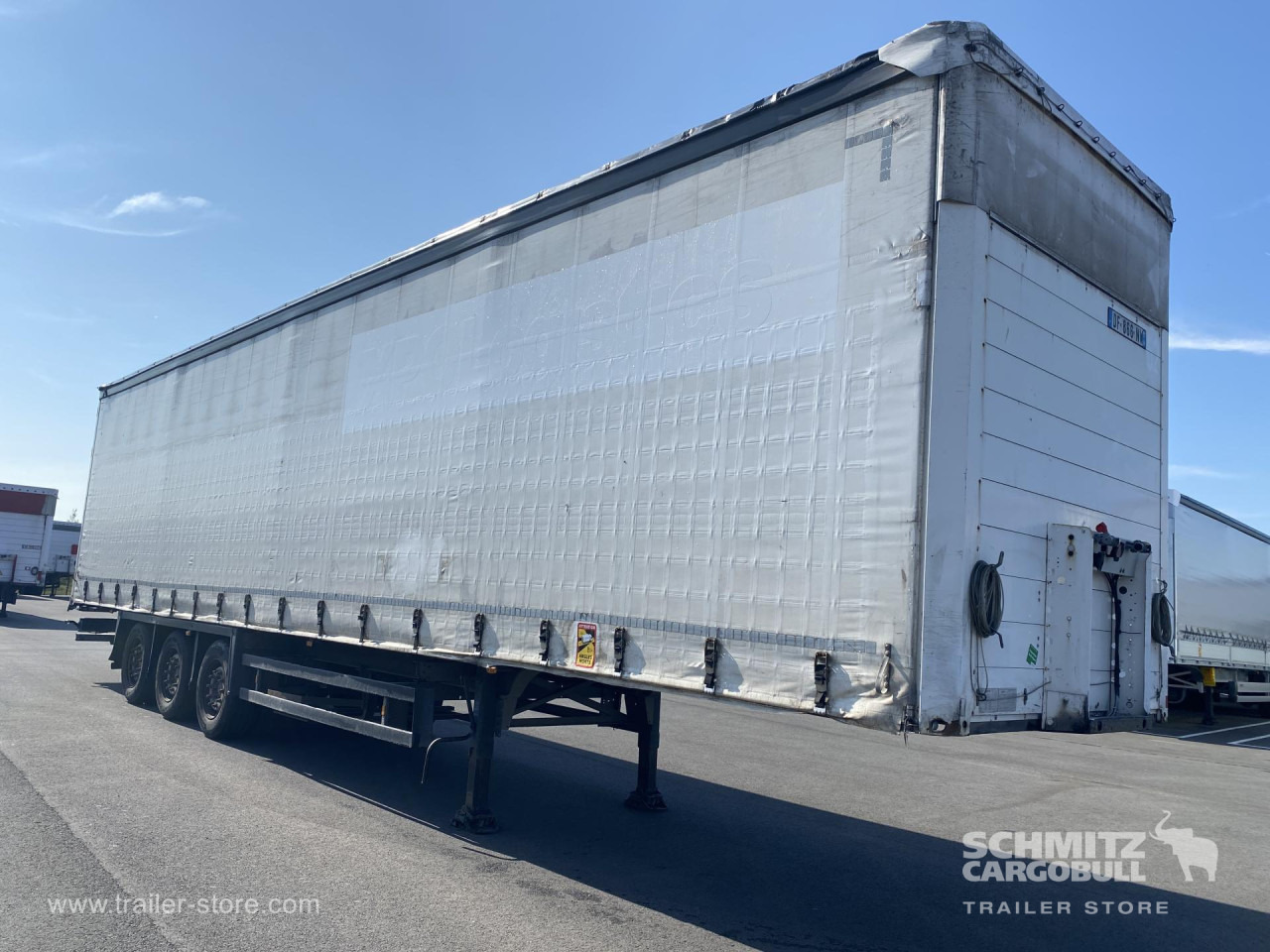 SCHMITZ Curtainsider Standard - 커튼사이더 세미 트레일러 : 사진 1 SCHMITZ Curtainsider Standard - 커튼사이더 세미 트레일러 : 사진 1