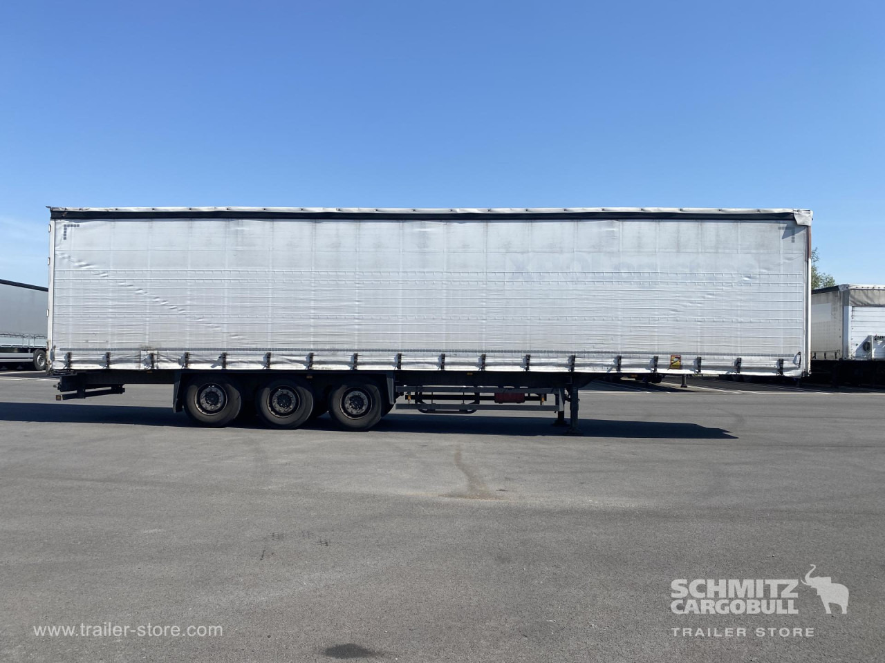 SCHMITZ Curtainsider Standard - 커튼사이더 세미 트레일러 : 사진 2 SCHMITZ Curtainsider Standard - 커튼사이더 세미 트레일러 : 사진 2