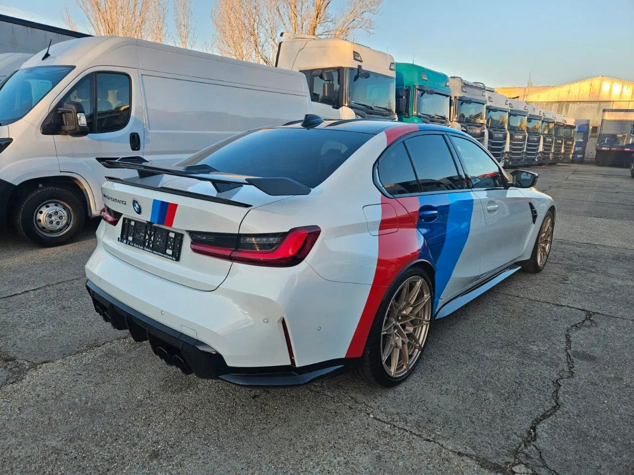 BMW M3 Competition - 세단 : 사진 3 BMW M3 Competition - 세단 : 사진 3