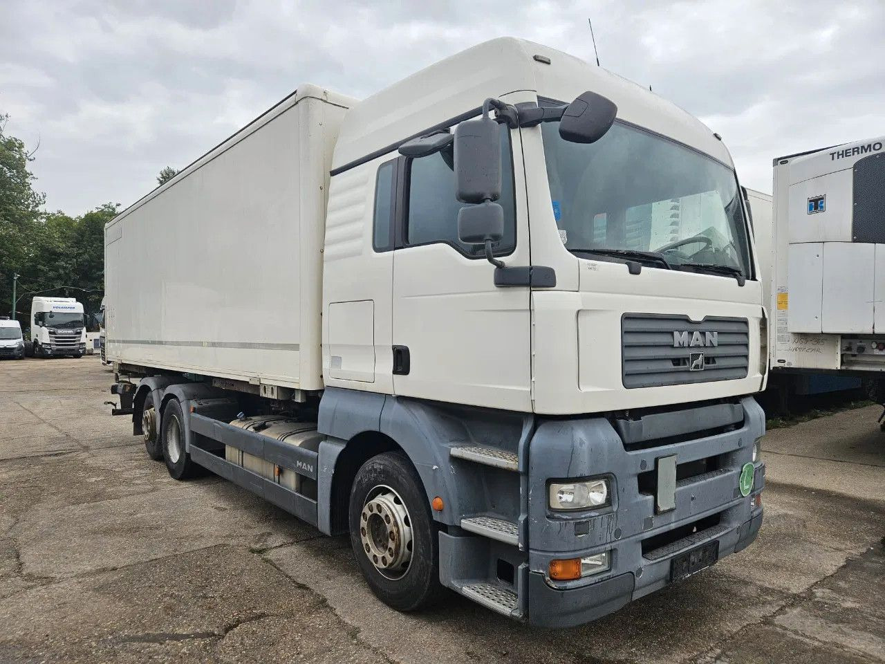 MAN TGA 26.400 BDF Tail Lift Euro5, New Smart2 Tacho - 컨테이너 운반 장치/ 스와프 보디 트럭 : 사진 2 MAN TGA 26.400 BDF Tail Lift Euro5, New Smart2 Tacho - 컨테이너 운반 장치/ 스와프 보디 트럭 : 사진 2