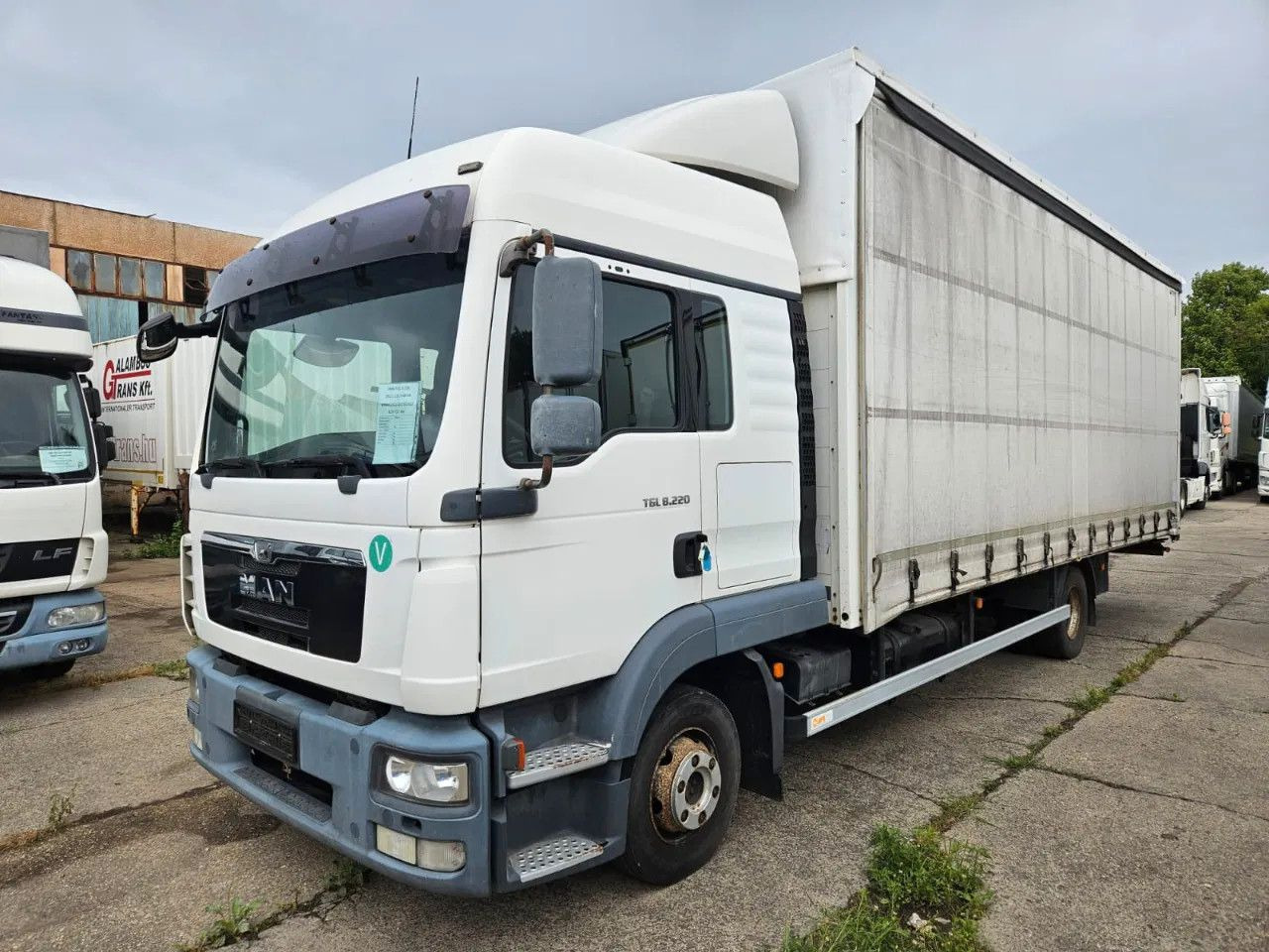 MAN TGL 8.220 4x2 BL Euro 5 EEV - 커튼사이더 트럭 : 사진 1 MAN TGL 8.220 4x2 BL Euro 5 EEV - 커튼사이더 트럭 : 사진 1