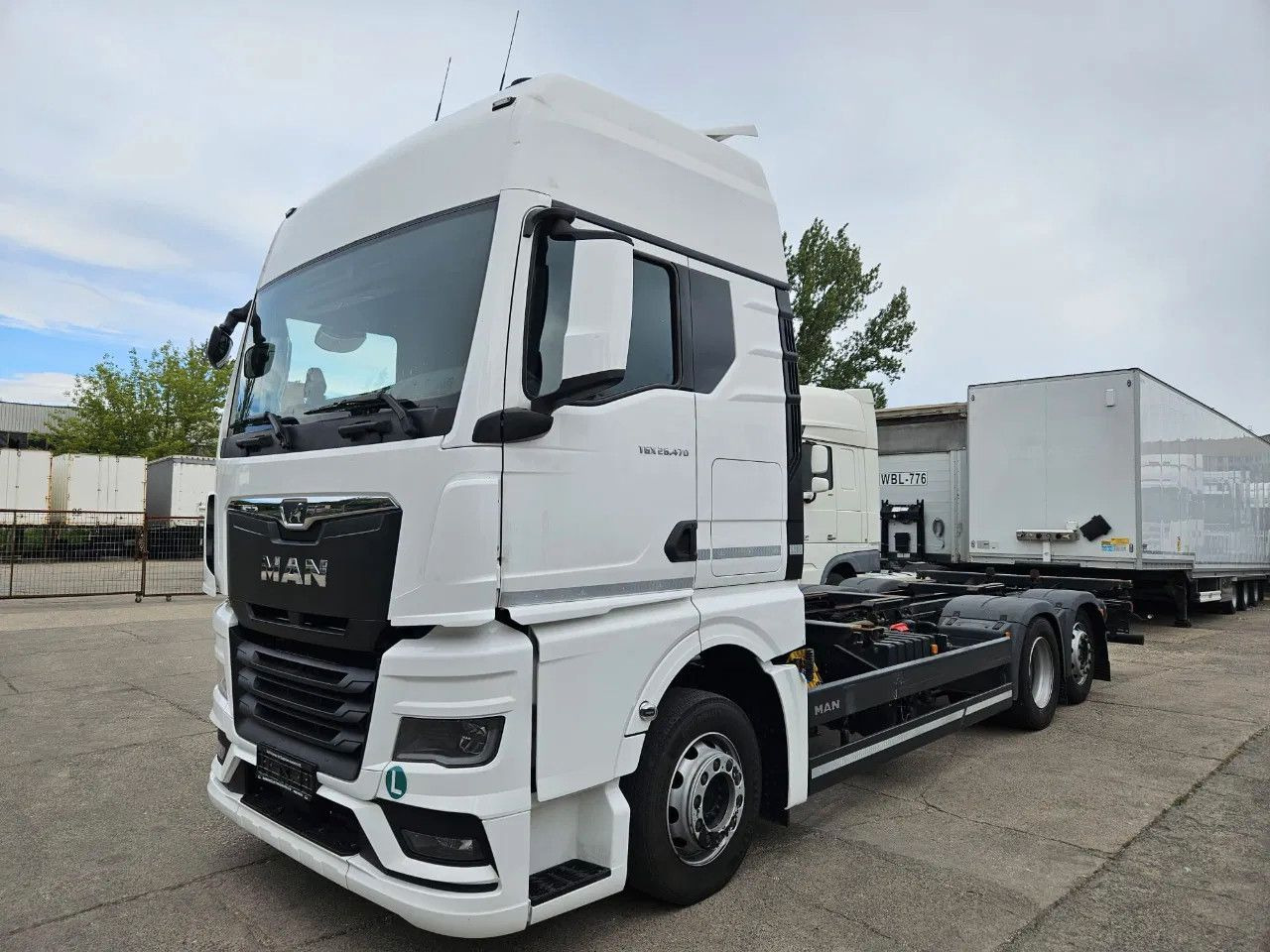 MAN TGX 26.470 XXL BDF 6x2 2 units, NAVI, Lift Axle - 컨테이너 운반 장치/ 스와프 보디 트럭 : 사진 1 MAN TGX 26.470 XXL BDF 6x2 2 units, NAVI, Lift Axle - 컨테이너 운반 장치/ 스와프 보디 트럭 : 사진 1