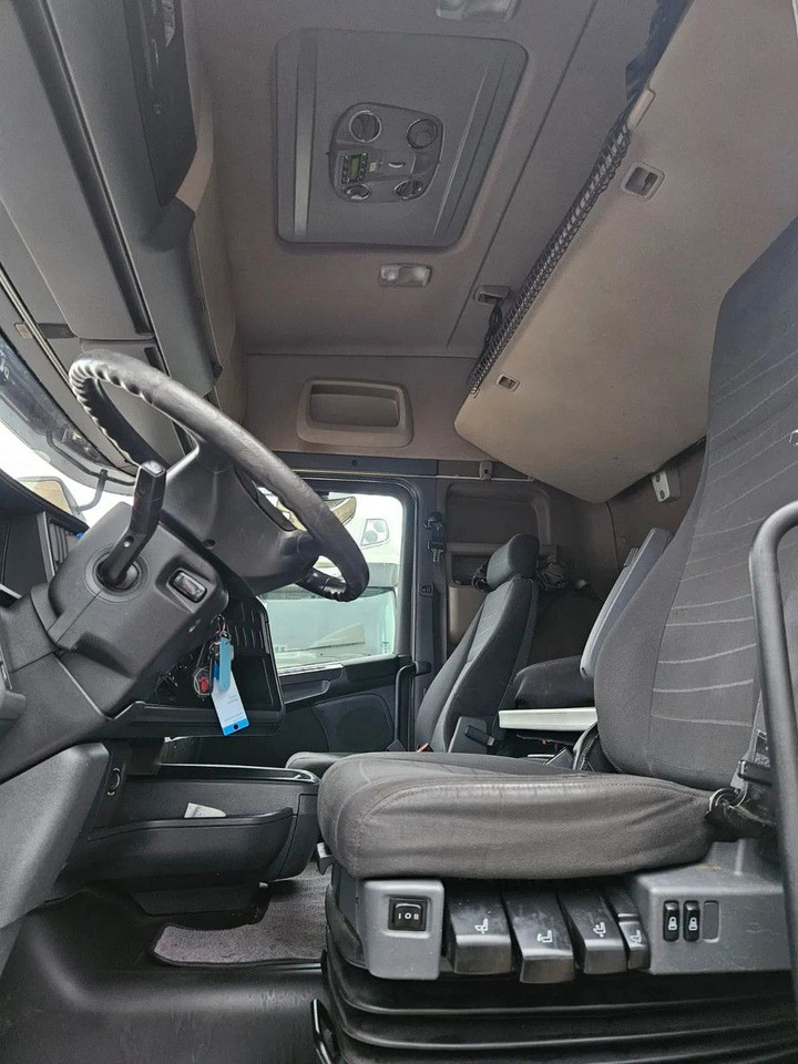 Scania R410 Mega StandKlima Highline - 4 units in stock - 트랙터 유닛 : 사진 5 Scania R410 Mega StandKlima Highline - 4 units in stock - 트랙터 유닛 : 사진 5