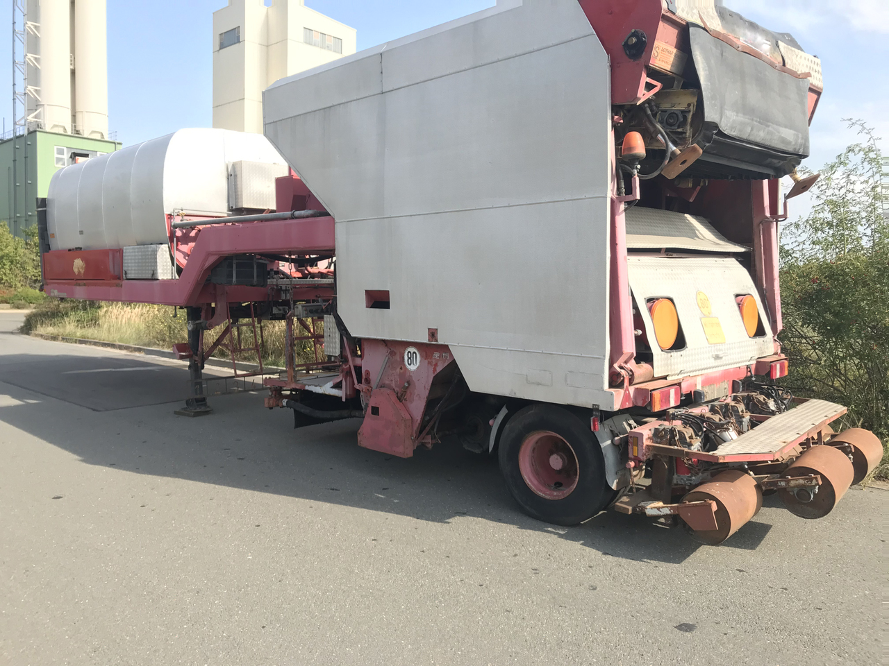 아스팔트 기계 Schaefer KRZS 1000 Asphalt - Bitumen Reparaturzug mit Splittstreuer und Anpresswalzen : 사진 11
