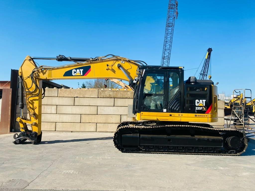 CAT 335 F L CR - 크롤러 굴삭기 : 사진 1 CAT 335 F L CR - 크롤러 굴삭기 : 사진 1