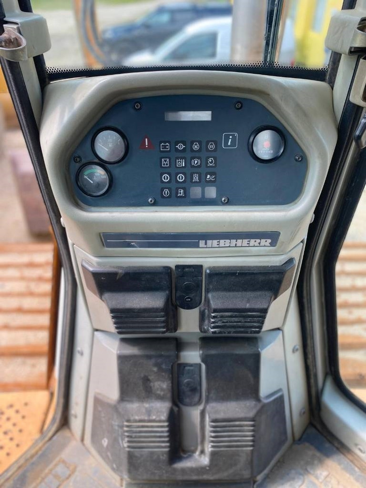 불도저 Liebherr PR 724 LGP : 사진 8