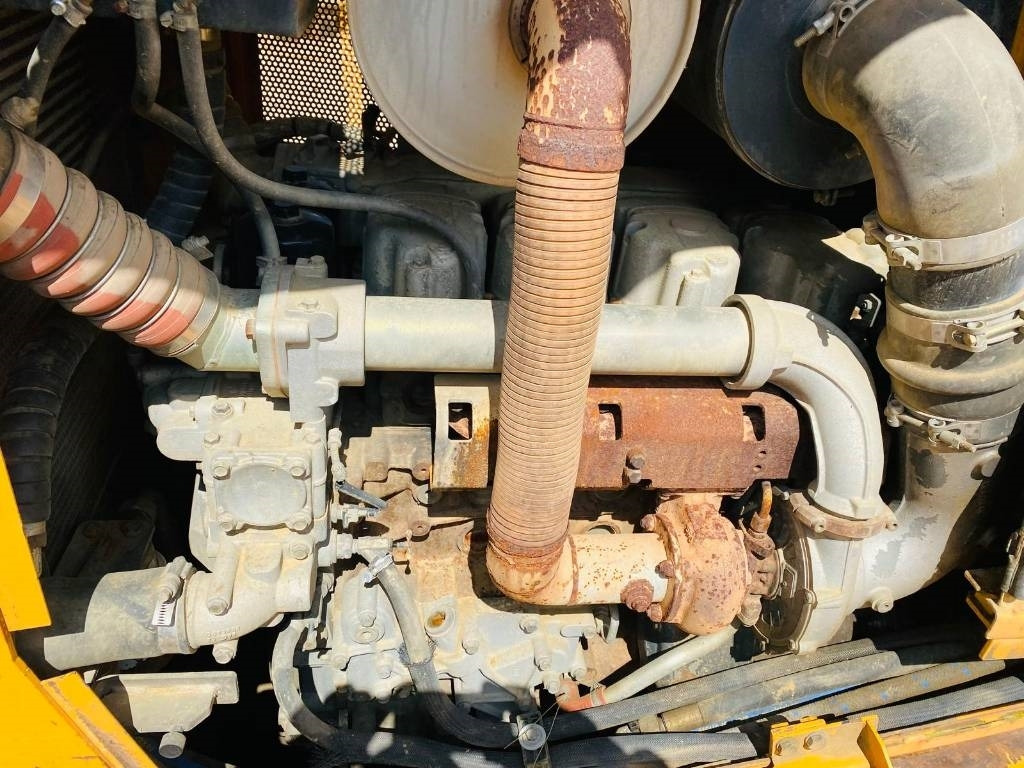 불도저 Liebherr PR 724 LGP : 사진 13