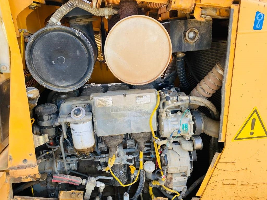 불도저 Liebherr PR 724 LGP : 사진 9