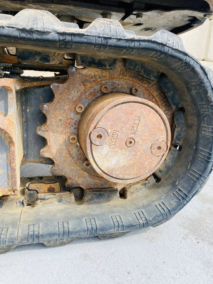 미니 굴삭기 Volvo EC 18 C : 사진 11