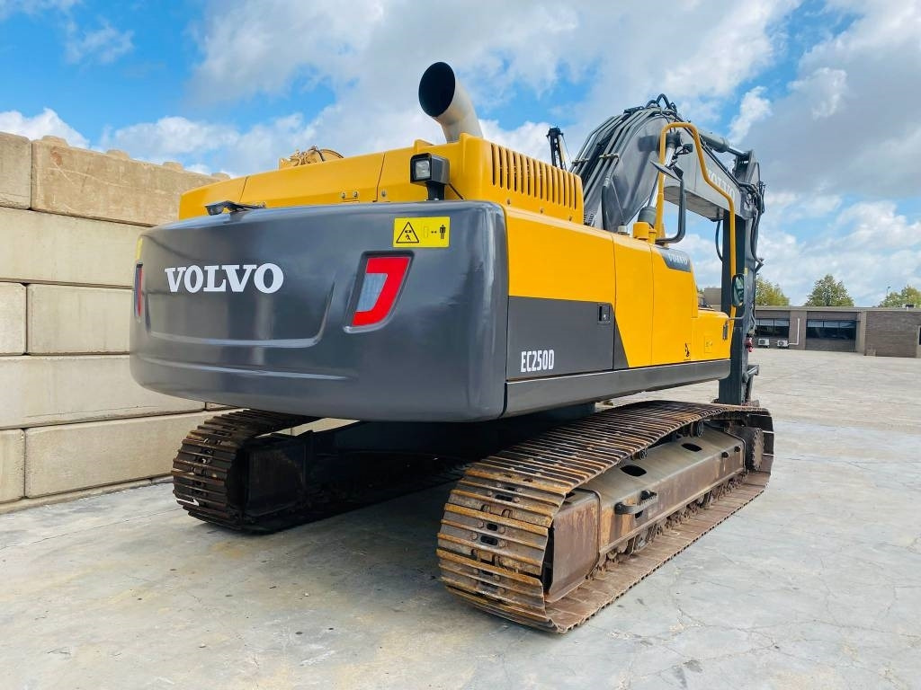 Volvo EC 250 D N L - 크롤러 굴삭기 : 사진 5 Volvo EC 250 D N L - 크롤러 굴삭기 : 사진 5