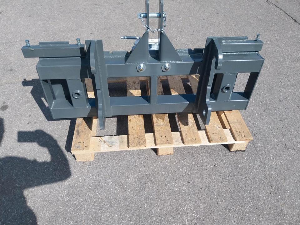 Adapter Giant Hoflader auf 3 Punkt Kat II Palettengabel Radlader - 포크 휠 로더 용 : 사진 3 Adapter Giant Hoflader auf 3 Punkt Kat II Palettengabel Radlader - 포크 휠 로더 용 : 사진 3