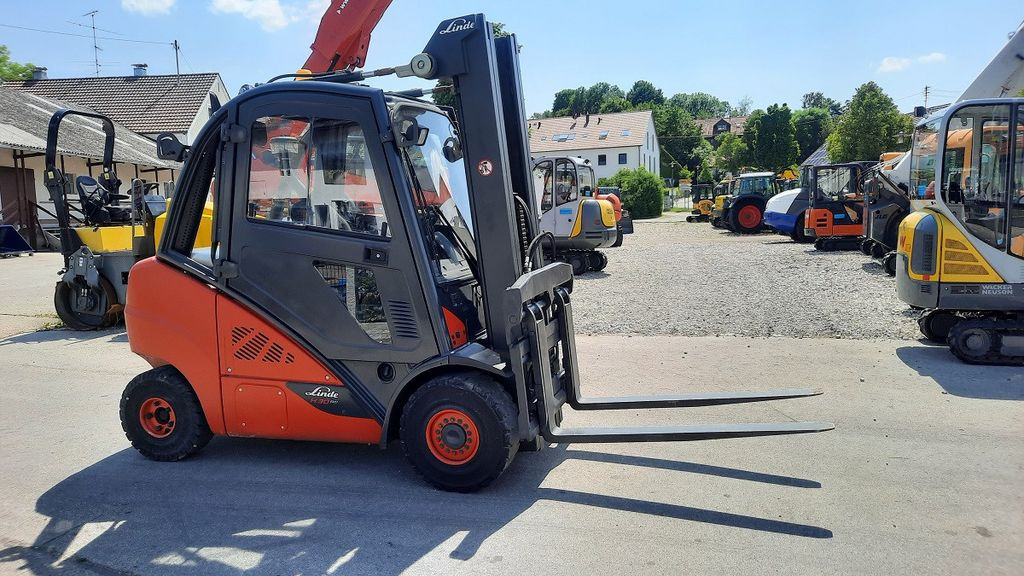 Linde H30D Triplex sehr schön - 디젤 지게차 : 사진 4 Linde H30D Triplex sehr schön - 디젤 지게차 : 사진 4
