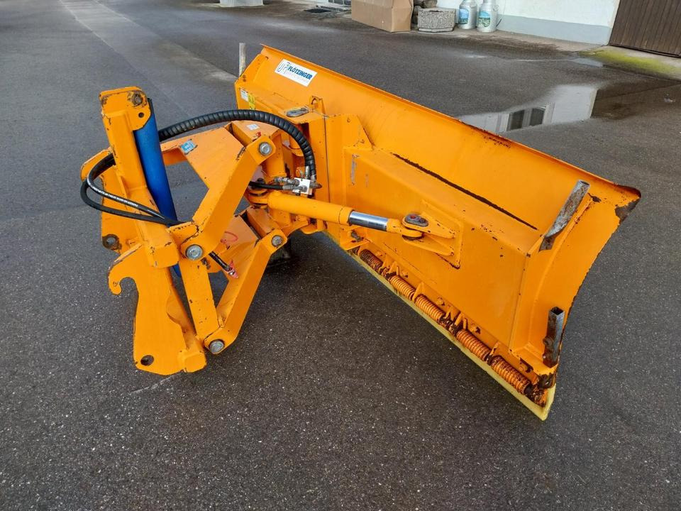 Schneeschild 2,4 Flötzinger Schneepflug Radlader Volvo Cat Liebhe - 제설차 : 사진 2 Schneeschild 2,4 Flötzinger Schneepflug Radlader Volvo Cat Liebhe - 제설차 : 사진 2