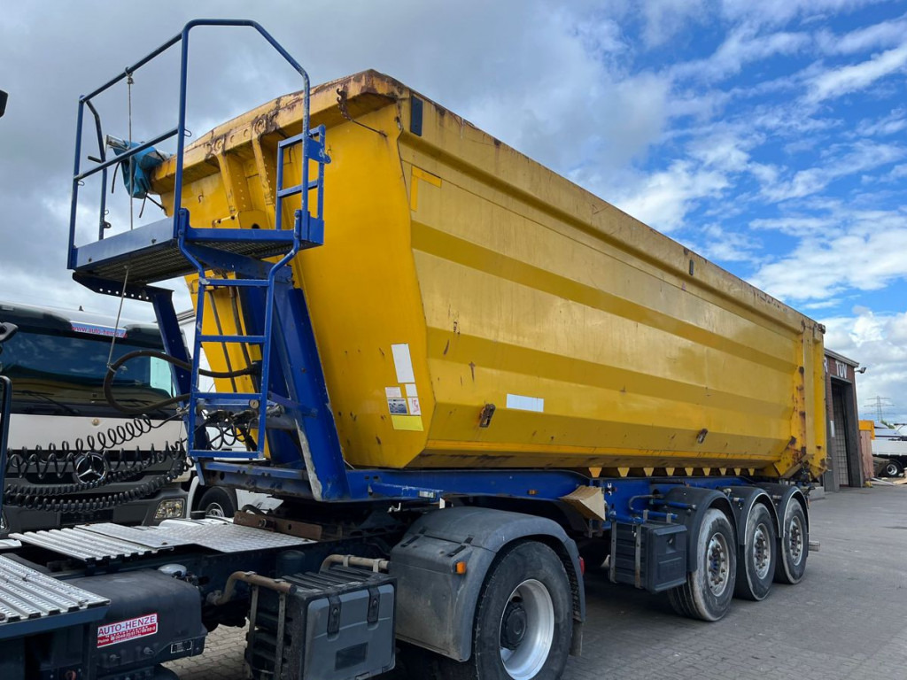 KEMPF Hinterkippmulde SKM 35 3 Kippauflieger 40m³ Stahl - 덤프 세미 트레일러 : 사진 4 KEMPF Hinterkippmulde SKM 35 3 Kippauflieger 40m³ Stahl - 덤프 세미 트레일러 : 사진 4