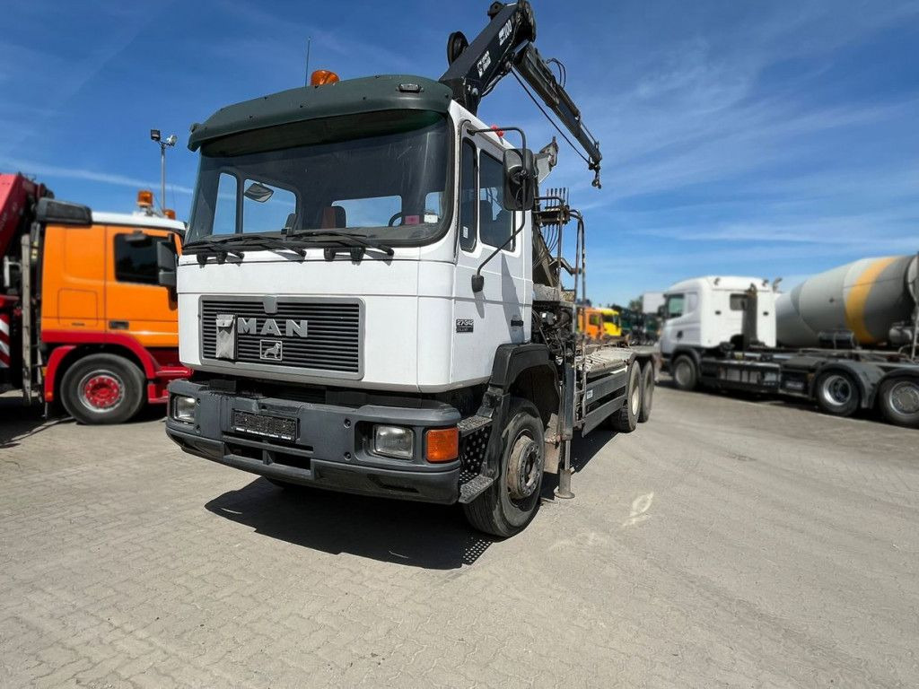 MAN F2000 27.342 6x4 Abrollkipper mit Kran - 크레인 트럭 : 사진 1 MAN F2000 27.342 6x4 Abrollkipper mit Kran - 크레인 트럭 : 사진 1