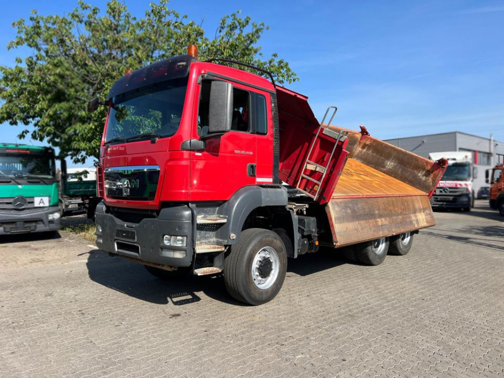 MAN TG-S 26.440 6x6 3-Achs Allradkipper Bordmatik - 덤프트럭 : 사진 1 MAN TG-S 26.440 6x6 3-Achs Allradkipper Bordmatik - 덤프트럭 : 사진 1