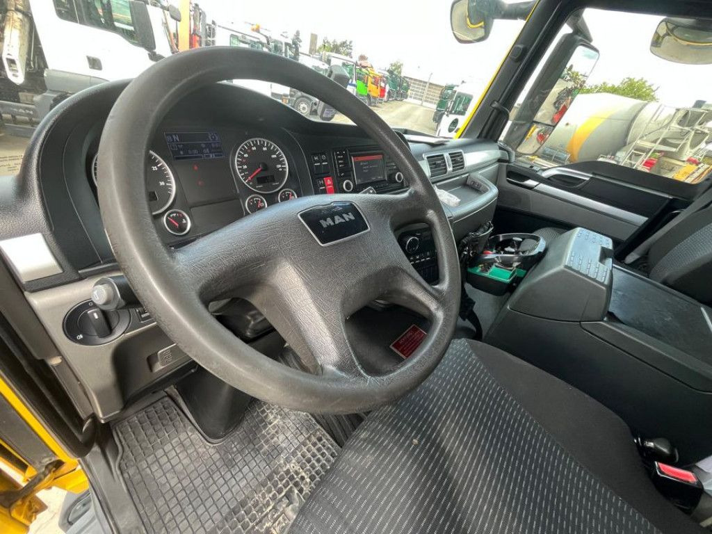 MAN TG-S 35.360 8x4 BB Pumi Pumi 24mKolbenpumpe deut - 콘크리트 펌프 트럭 : 사진 5 MAN TG-S 35.360 8x4 BB Pumi Pumi 24mKolbenpumpe deut - 콘크리트 펌프 트럭 : 사진 5