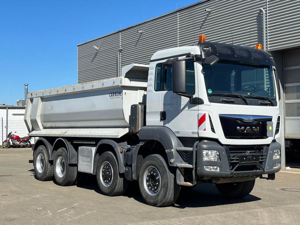 MAN TG-S 35.400 8x6H 4 Achs Muldenkipper Carnehl - 스킵 로더 트럭 : 사진 2 MAN TG-S 35.400 8x6H 4 Achs Muldenkipper Carnehl - 스킵 로더 트럭 : 사진 2