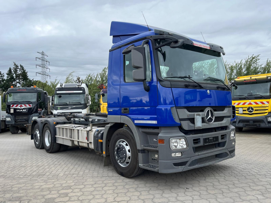 MERCEDES-BENZ Actros 2541 L6x2 Abrollkipper Meiller Schub+Knick - 후크 리프트 트럭 : 사진 5 MERCEDES-BENZ Actros 2541 L6x2 Abrollkipper Meiller Schub+Knick - 후크 리프트 트럭 : 사진 5