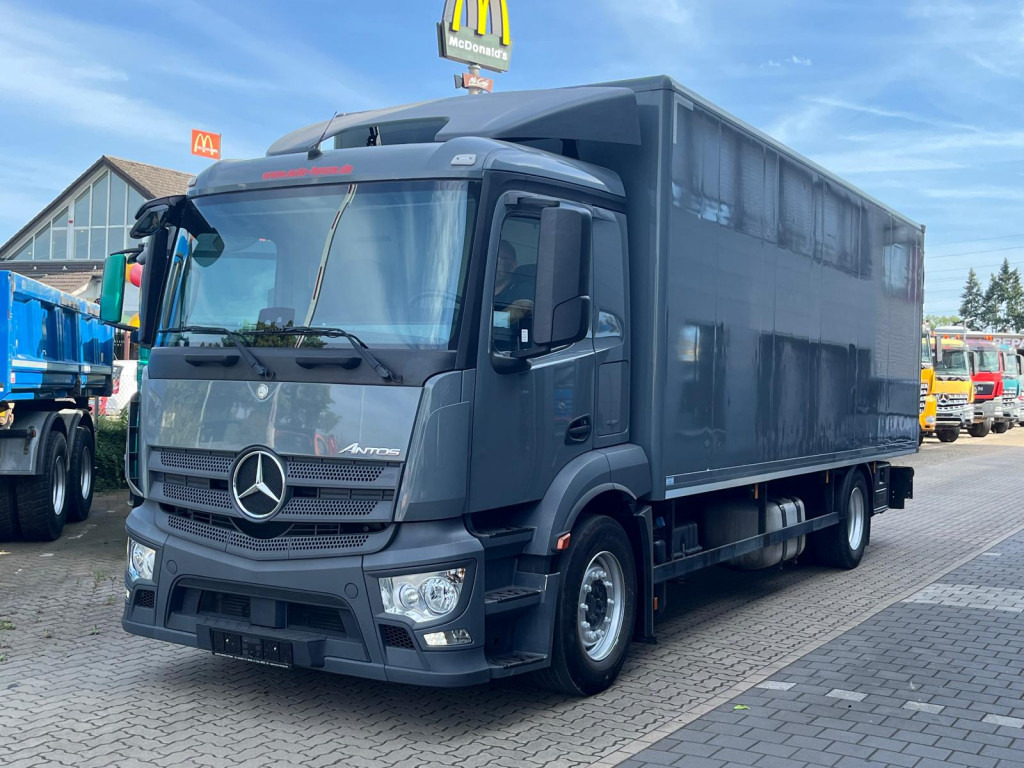 MERCEDES-BENZ Antos 1830 L nR 4x2 Standardkoffer LBW LBW 2to+Funk - 박스 트럭 : 사진 1 MERCEDES-BENZ Antos 1830 L nR 4x2 Standardkoffer LBW LBW 2to+Funk - 박스 트럭 : 사진 1