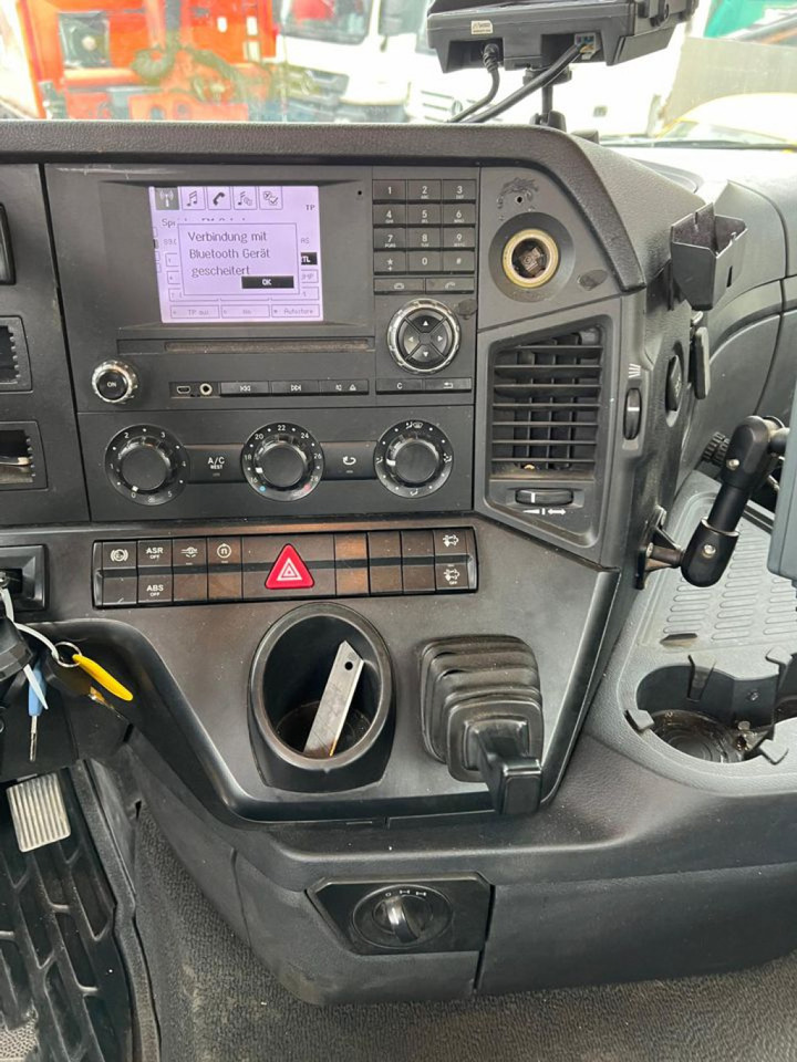 트럭 MERCEDES-BENZ Arocs 3240 B 8x4 Betonmischer Deutsch Top Liebherr : 사진 6